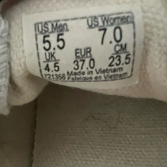 Vans Black and White Checkerboard Slip-On Sneakers Women's 7 / Men's 5.5 - Picture 5 of 5